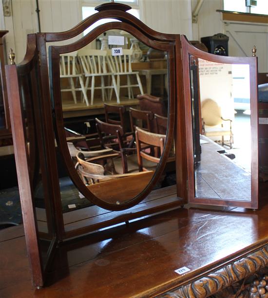 Triple folding dressing table mirror